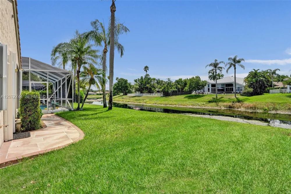 6810 NW 73rd St Parkland, FL 33067