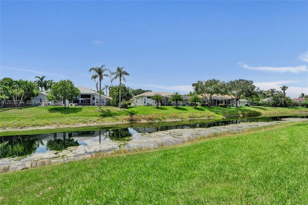6810 NW 73rd St Parkland, FL 33067