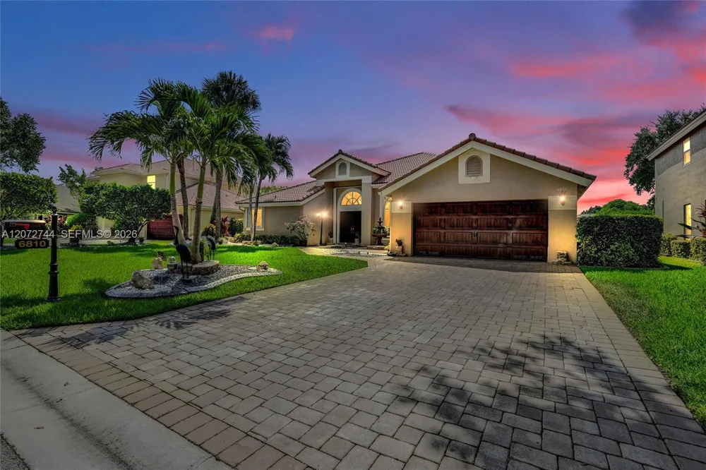 6810 NW 73rd St Parkland, FL 33067