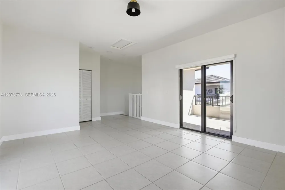 4426 NW 83 PKWY #0 Doral, FL 33166