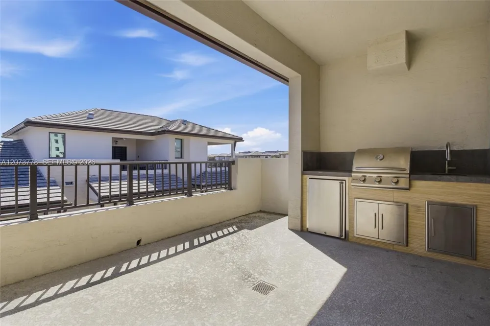 4426 NW 83 PKWY #0 Doral, FL 33166