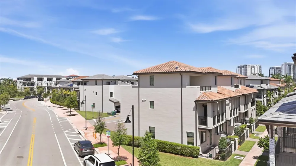 4426 NW 83 PKWY #0 Doral, FL 33166