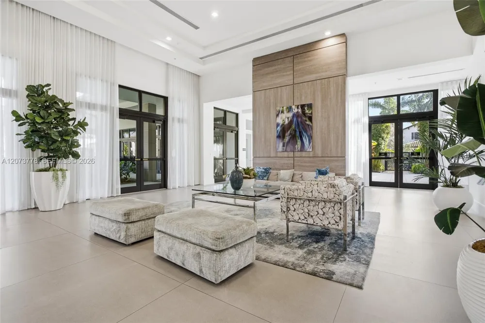 4426 NW 83 PKWY #0 Doral, FL 33166