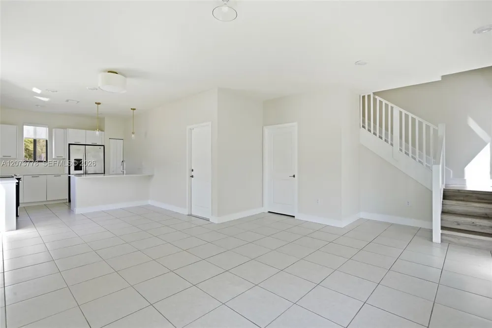 4426 NW 83 PKWY #0 Doral, FL 33166