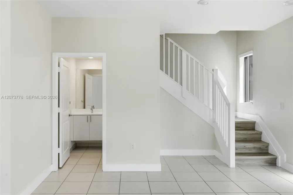 4426 NW 83 PKWY #0 Doral, FL 33166