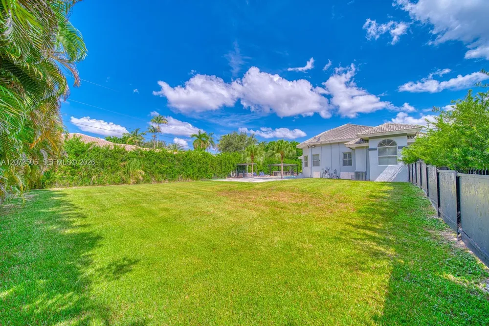 901 NW 122nd Ave Plantation, FL 33325