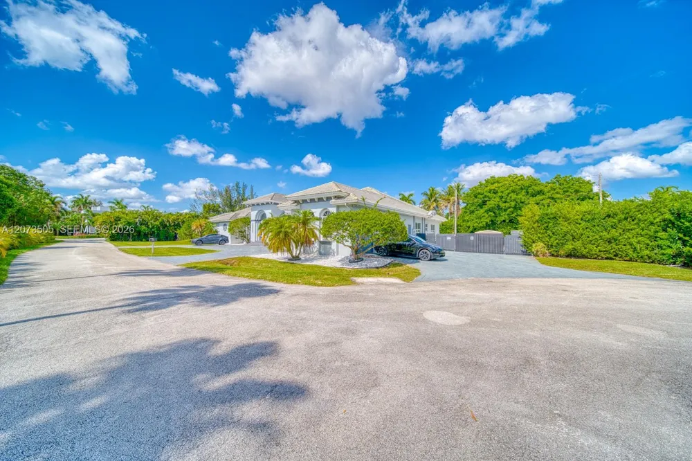 901 NW 122nd Ave Plantation, FL 33325
