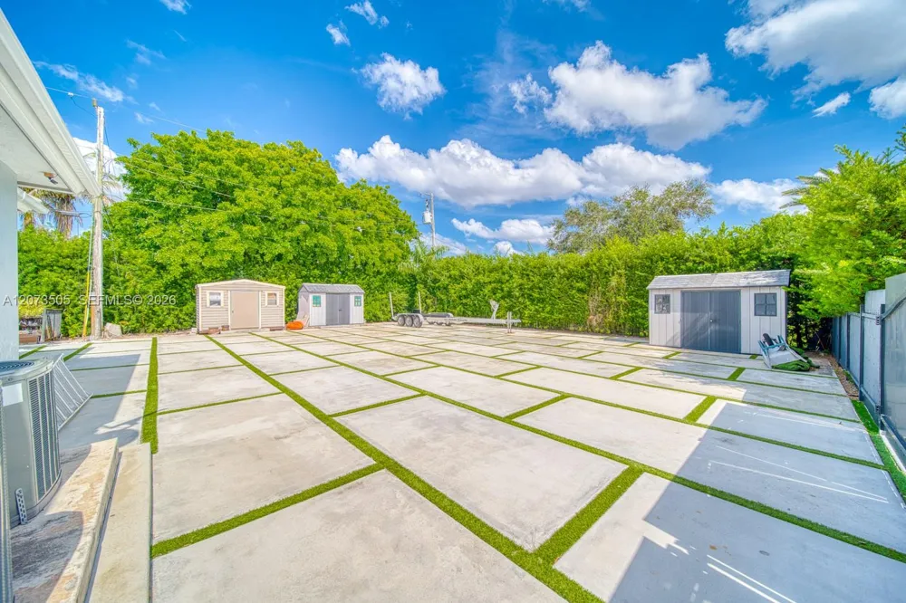 901 NW 122nd Ave Plantation, FL 33325