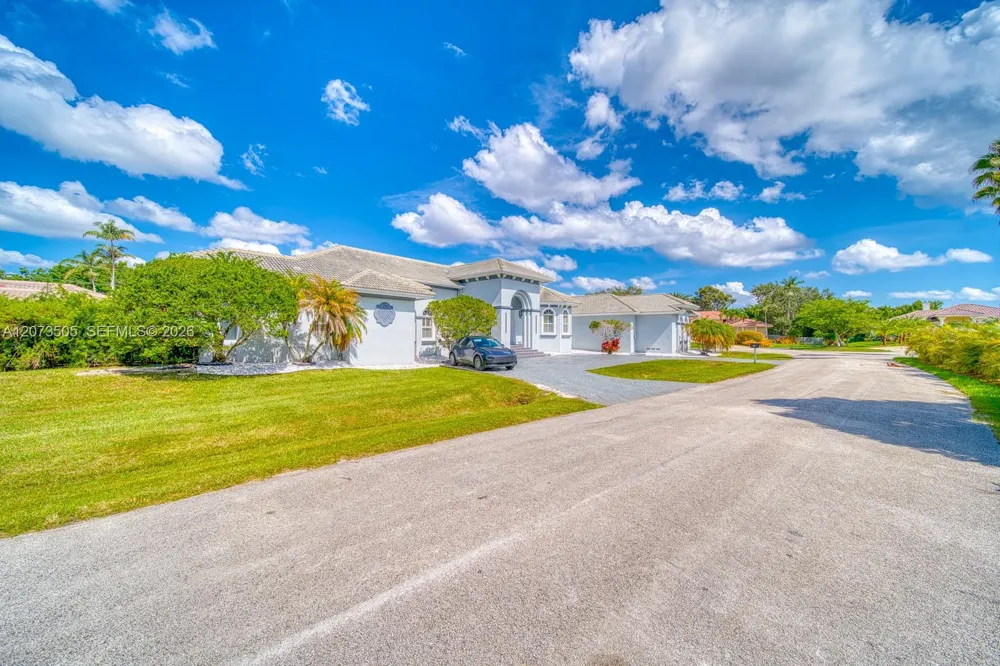 901 NW 122nd Ave Plantation, FL 33325