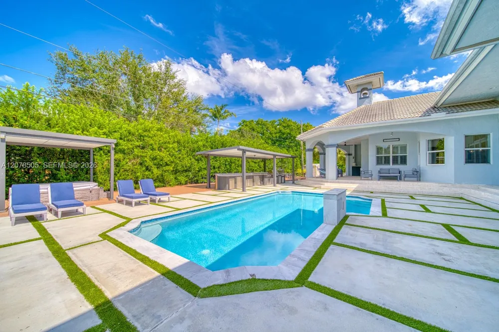 901 NW 122nd Ave Plantation, FL 33325