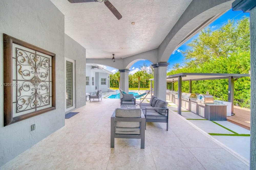901 NW 122nd Ave Plantation, FL 33325