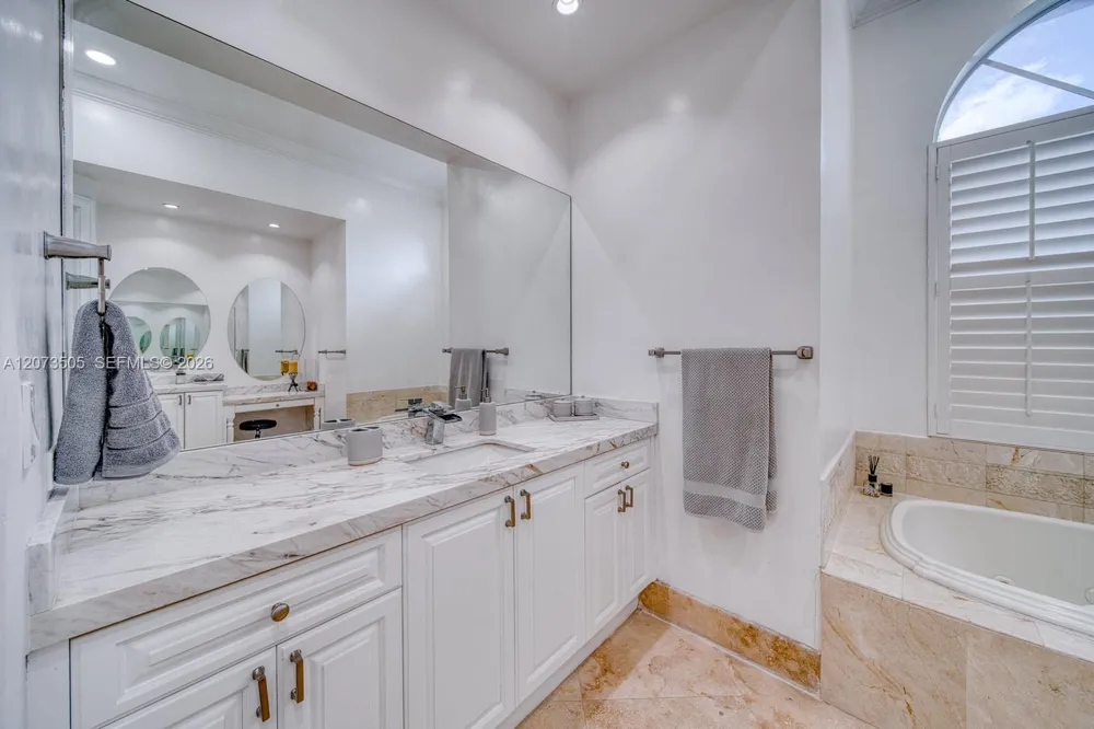 901 NW 122nd Ave Plantation, FL 33325
