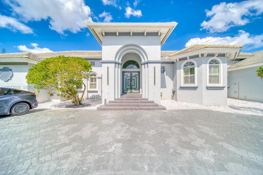 901 NW 122nd Ave Plantation, FL 33325