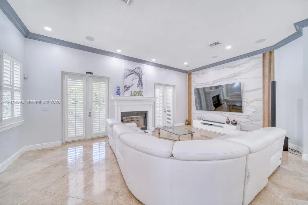 901 NW 122nd Ave Plantation, FL 33325