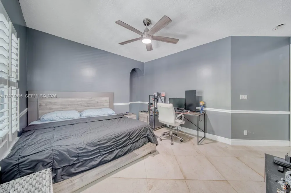 901 NW 122nd Ave Plantation, FL 33325
