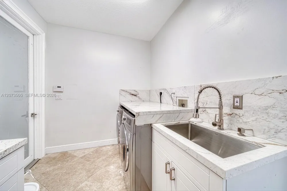 901 NW 122nd Ave Plantation, FL 33325