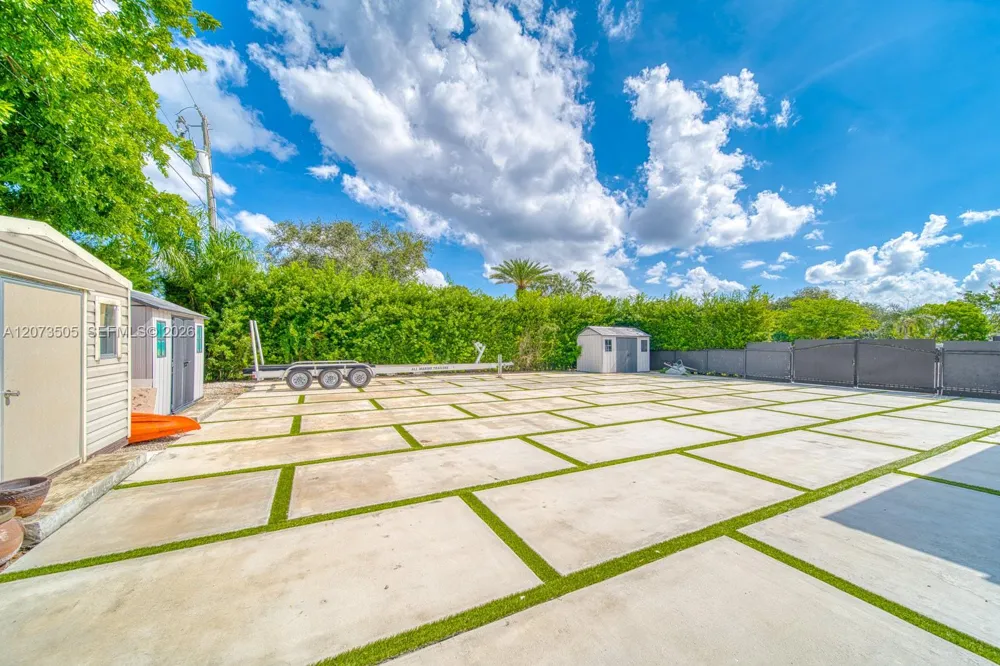 901 NW 122nd Ave Plantation, FL 33325