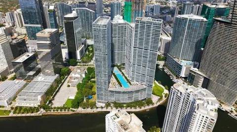 465 BRICKELL AVENUE #5102