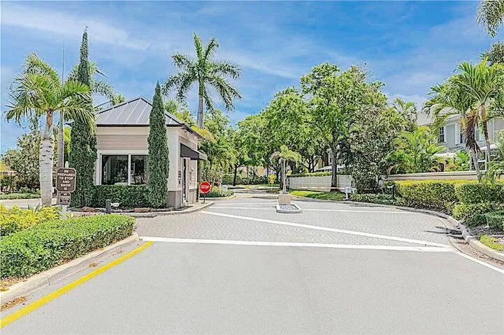5387 GRAND PARK PLACE #5387 Boca Raton, FL 33486