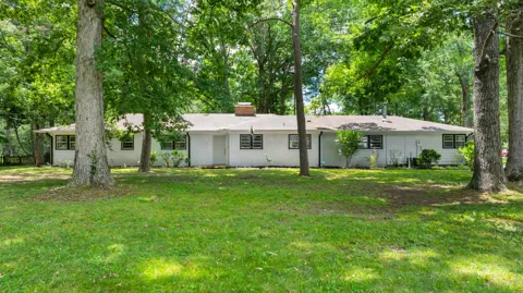 1003 Pickett Dr
