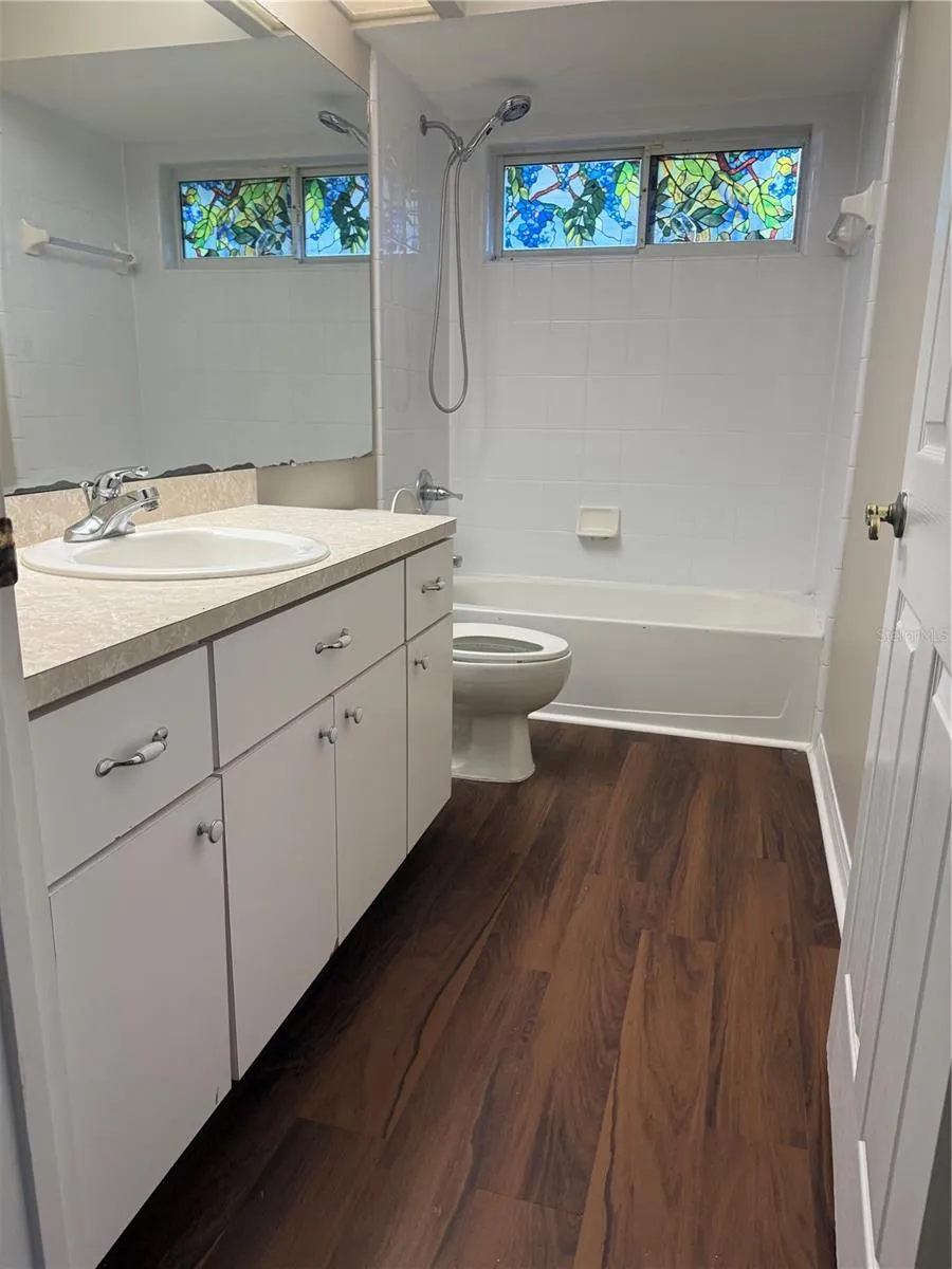 10654 NW 9TH ROAD Gainesville, FL 32606