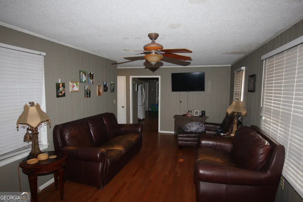 406 & 410 Old Rome RD Silver Creek, GA 30173