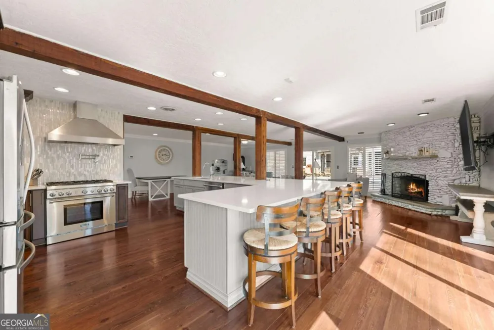 5983 Nachoochee TRL Flowery Branch, GA 30542