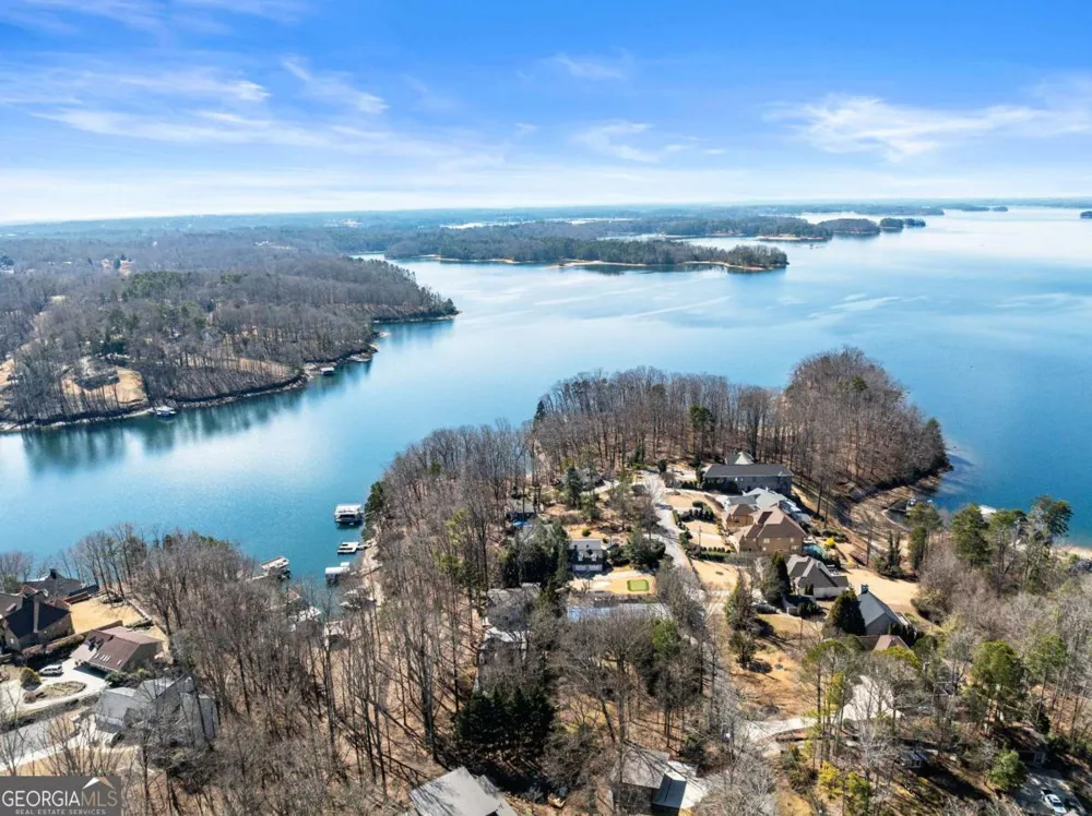 5983 Nachoochee TRL Flowery Branch, GA 30542