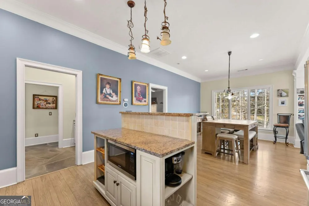 5983 Nachoochee TRL Flowery Branch, GA 30542