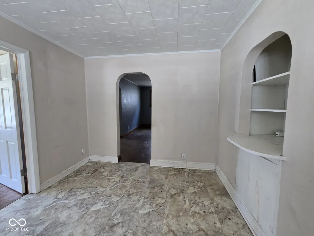 2425 S 6th Street Terre Haute, IN 47802