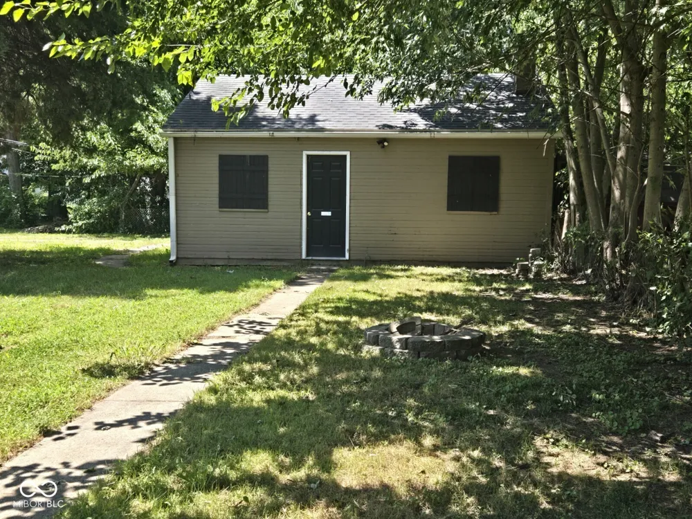 2425 S 6th Street Terre Haute, IN 47802