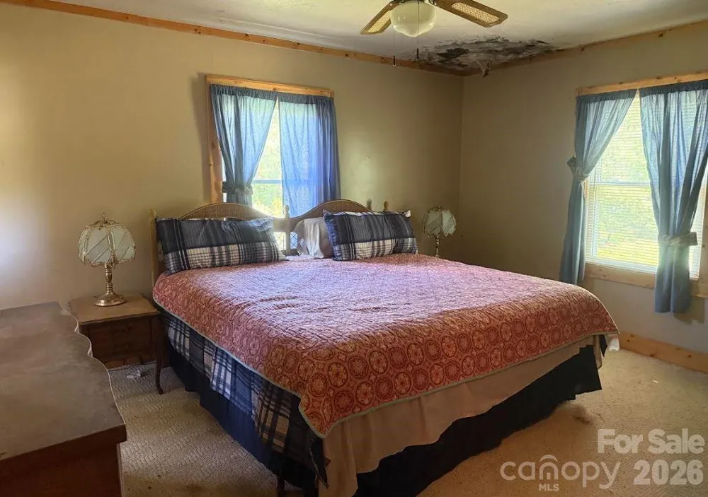 107 Flat Creek Drive Lake Toxaway, NC 28747