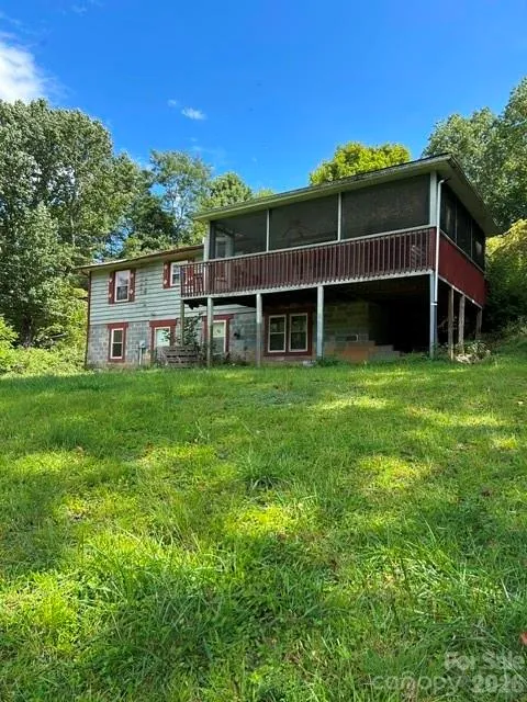107 Flat Creek Drive Lake Toxaway, NC 28747