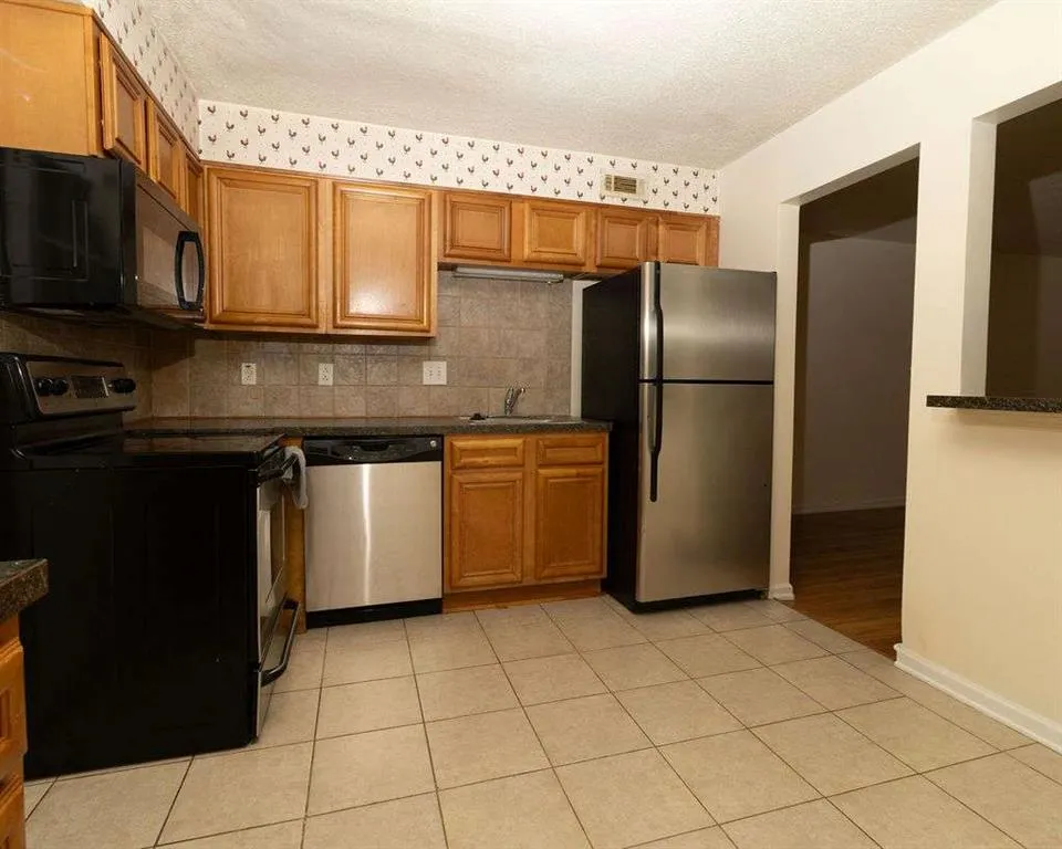195 Sycamore Drive #APT B14 Athens, GA 30606