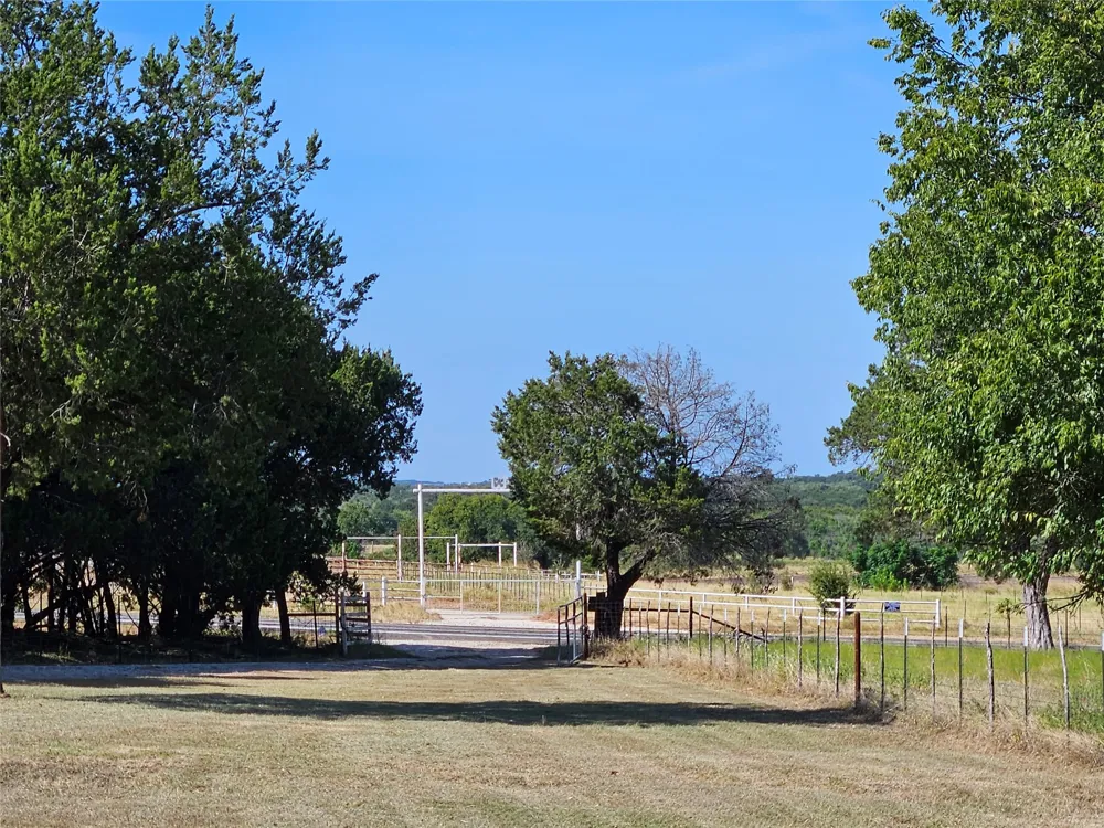15771 Fm 56 Kopperl, TX 76652