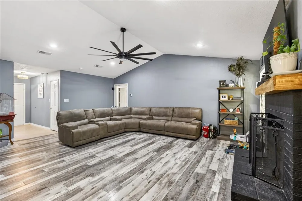 530 Vz County Road 2915 Eustace, TX 75124
