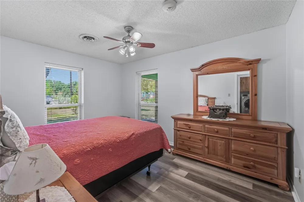 778 E Bellville Street Giddings, TX 78942