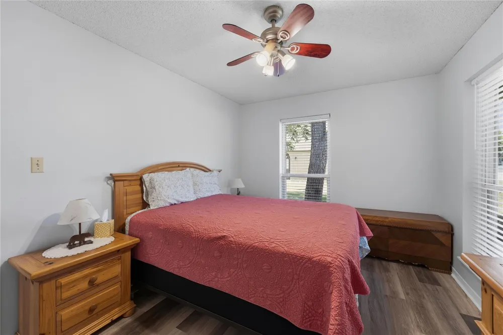 778 E Bellville Street Giddings, TX 78942