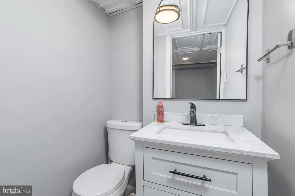 626 LAMBERT AVENUE Mount Ephraim, NJ 08059