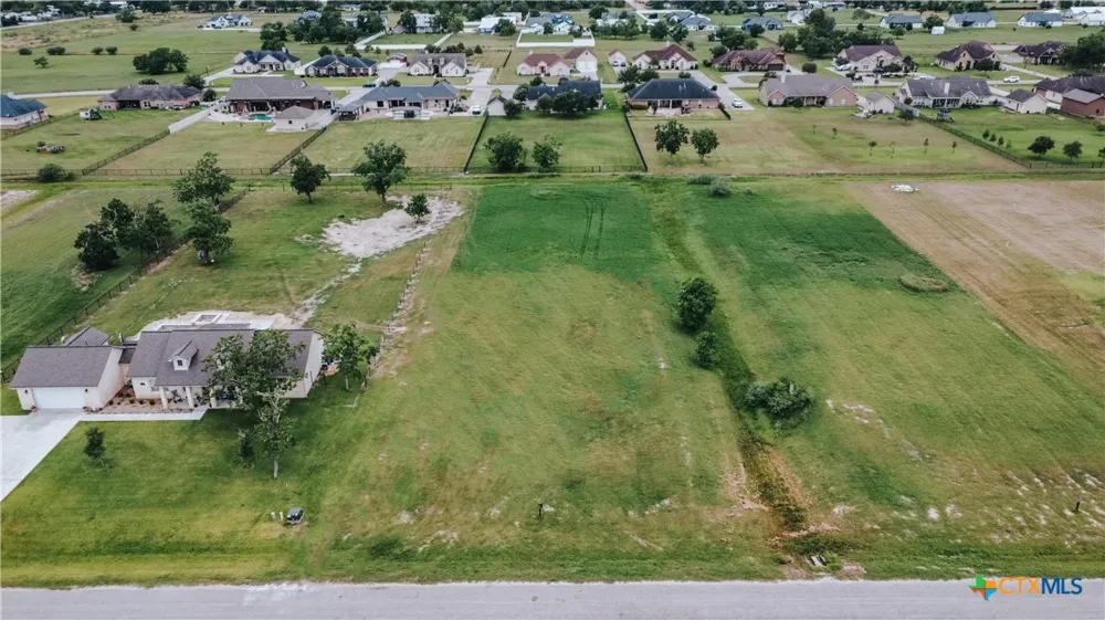 618 Dayspring Victoria, TX 77904