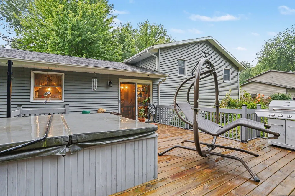 6590 Brunden Place Coloma, MI 49038