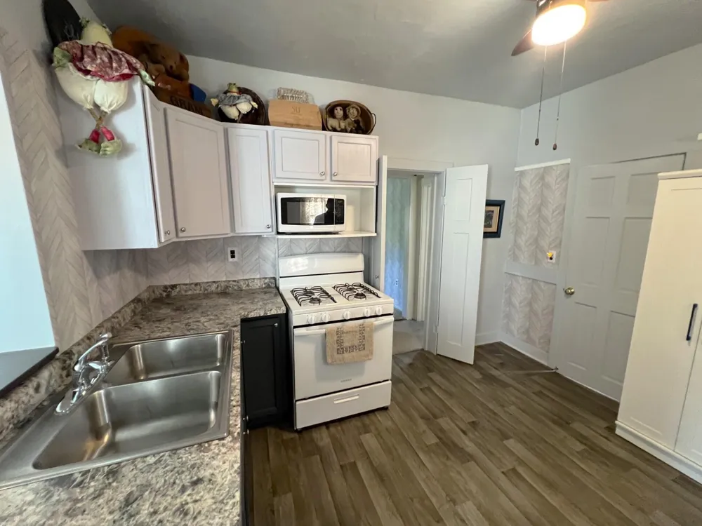 803 E West Street Sturgis, MI 49091