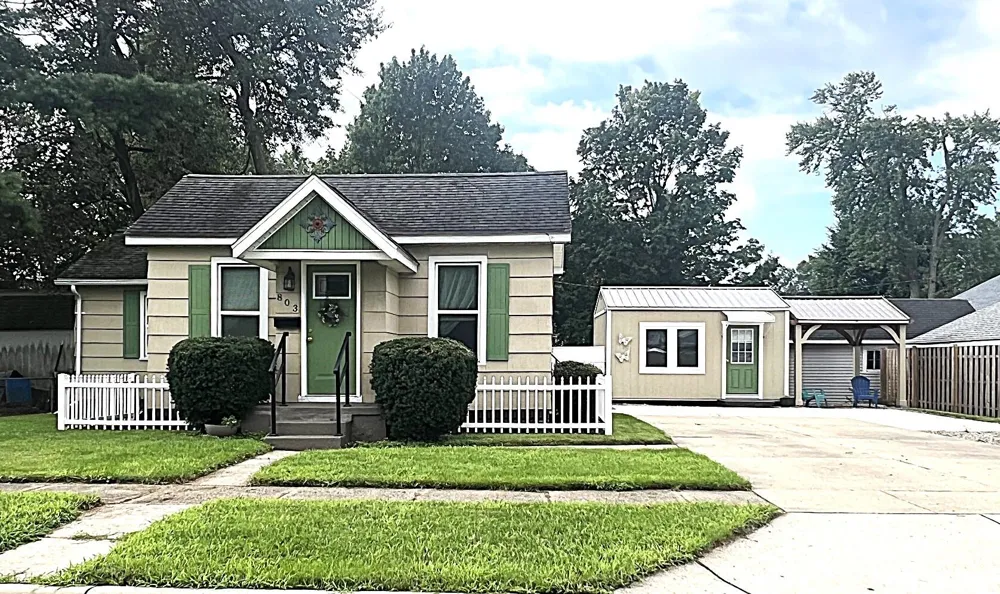 803 E West Street Sturgis, MI 49091