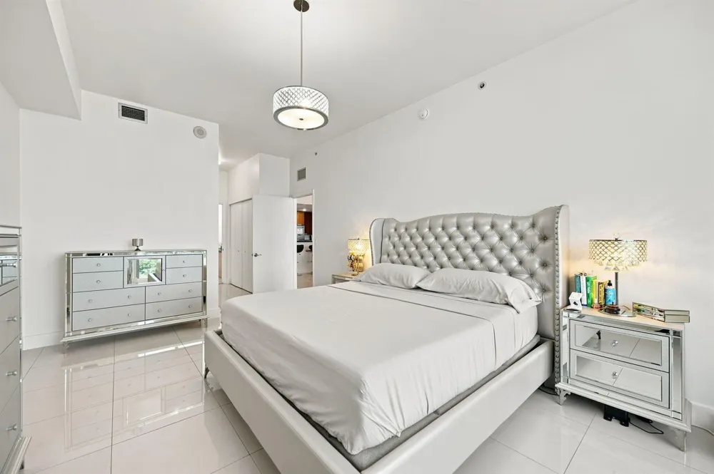7901 HISPANOLA AVENUE #1008 North Bay Village, FL 33141