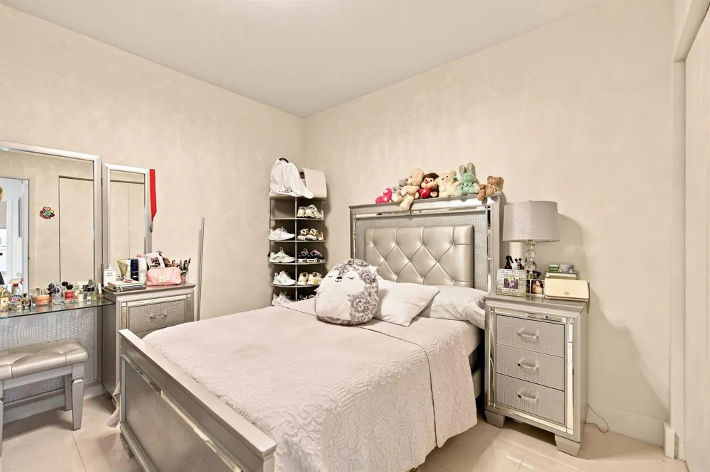 7901 HISPANOLA AVENUE #1008 North Bay Village, FL 33141