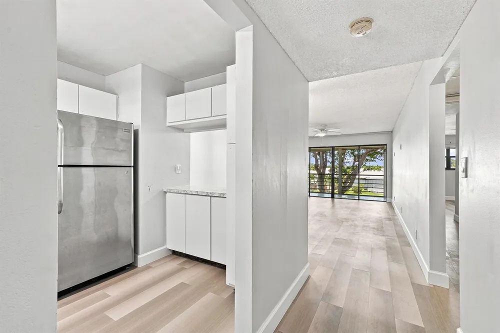 2181 W Woolbright Road #N201 Boynton Beach, FL 33426
