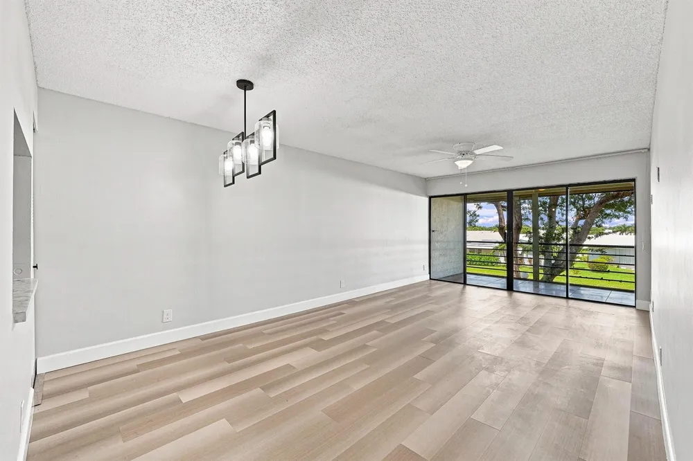 2181 W Woolbright Road #N201 Boynton Beach, FL 33426