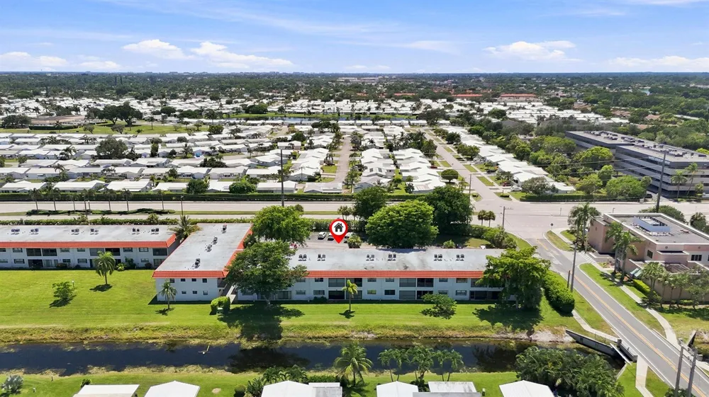 2181 W Woolbright Road #N201 Boynton Beach, FL 33426