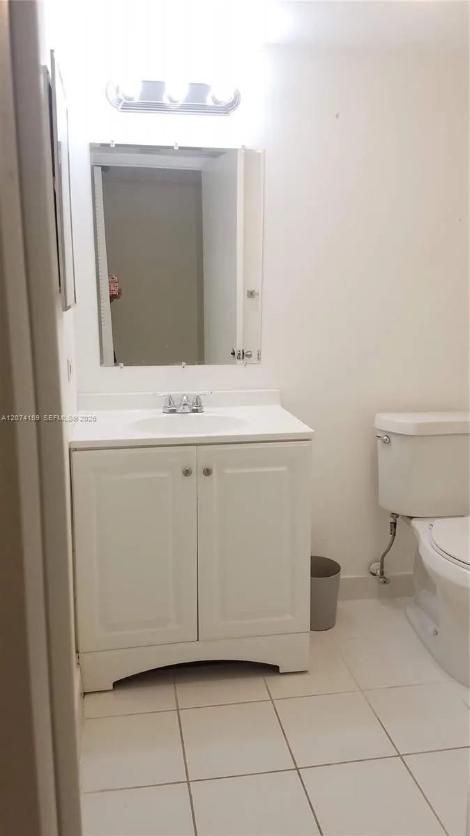 8100 Geneva Ct #438 Doral, FL 33166