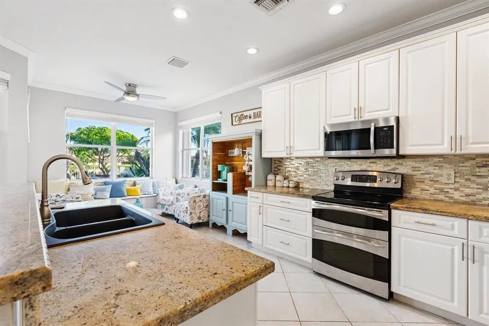8343 GENOVA WAY Lake Worth, FL 33467